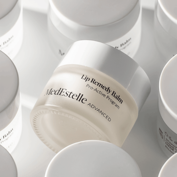 Balsam do ust Medestelle, nawilżający balsam do ust. Lip balm Medestelle