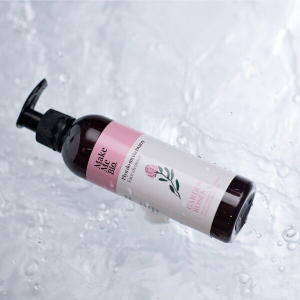 Produkty naturalne, naturalne kosmetyki, kosmetyki w zgodzie z naturą, Make Me Bio, kosmetyki bio, krem do twarzy, mgiełka, serum, krem do twarzy naturalny, dezodorant naturalny, mandarin glow, , aqua light, face beauty krem, gentle care, roller na niedoskonałości, intense care serum do brwi i rzęs, serum do rzęs, cucumber freshness serum pod oczy, pro age, painka garden roses, woda różana, hydrolat różany, mydło oliwkowe, szampon do włosów normalnych, hydrolat oczar wirginijski makemebio, hydrolat lawendowy, płyn do mycia twarzy