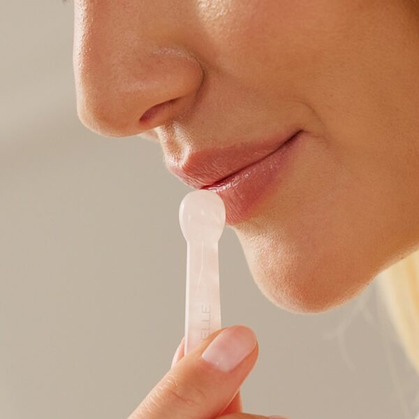 NUTRIFUSÍON Velvet Lip Ultra Regenerator Yonelle, Aksamitny Ultra Regenerator Do Ust Z Ceramidami Supreme - obrazek 10